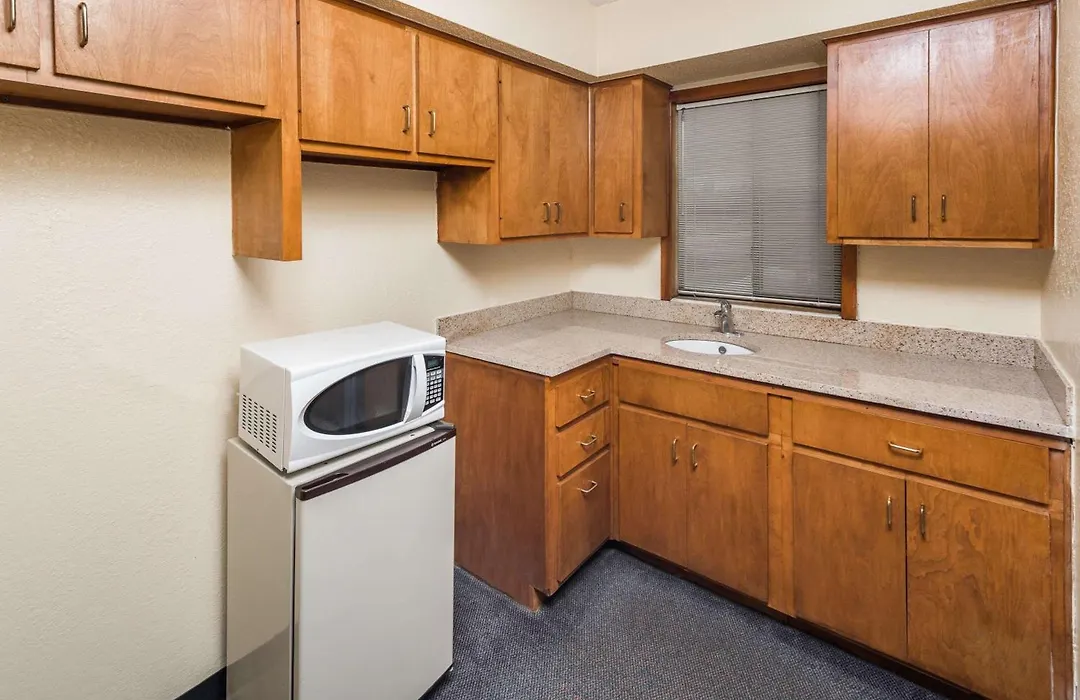 Days Inn By Wyndham Walterboro-1
