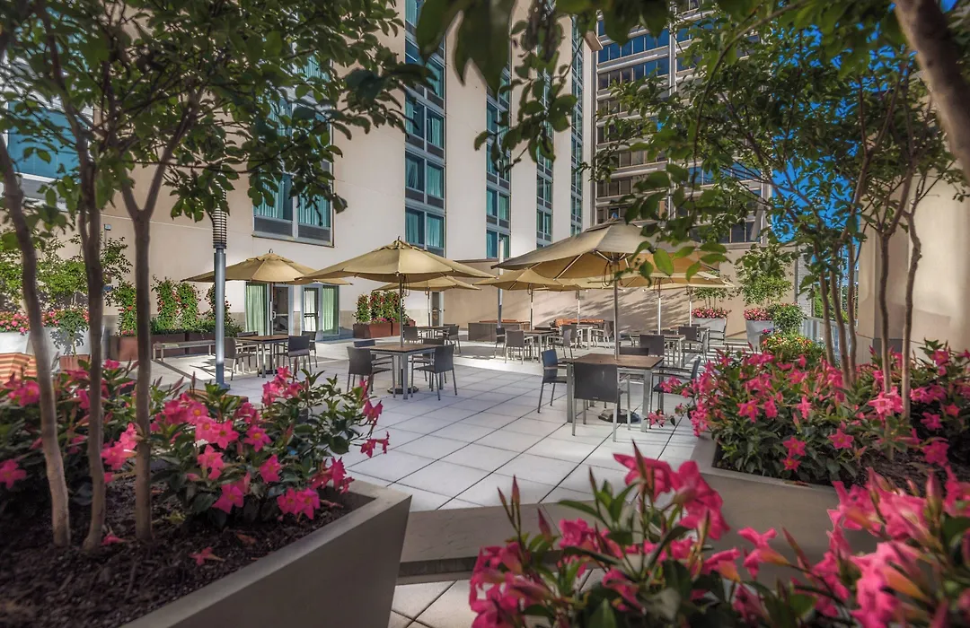 Courtyard By Marriott Bethesda Chevy Chase-1
