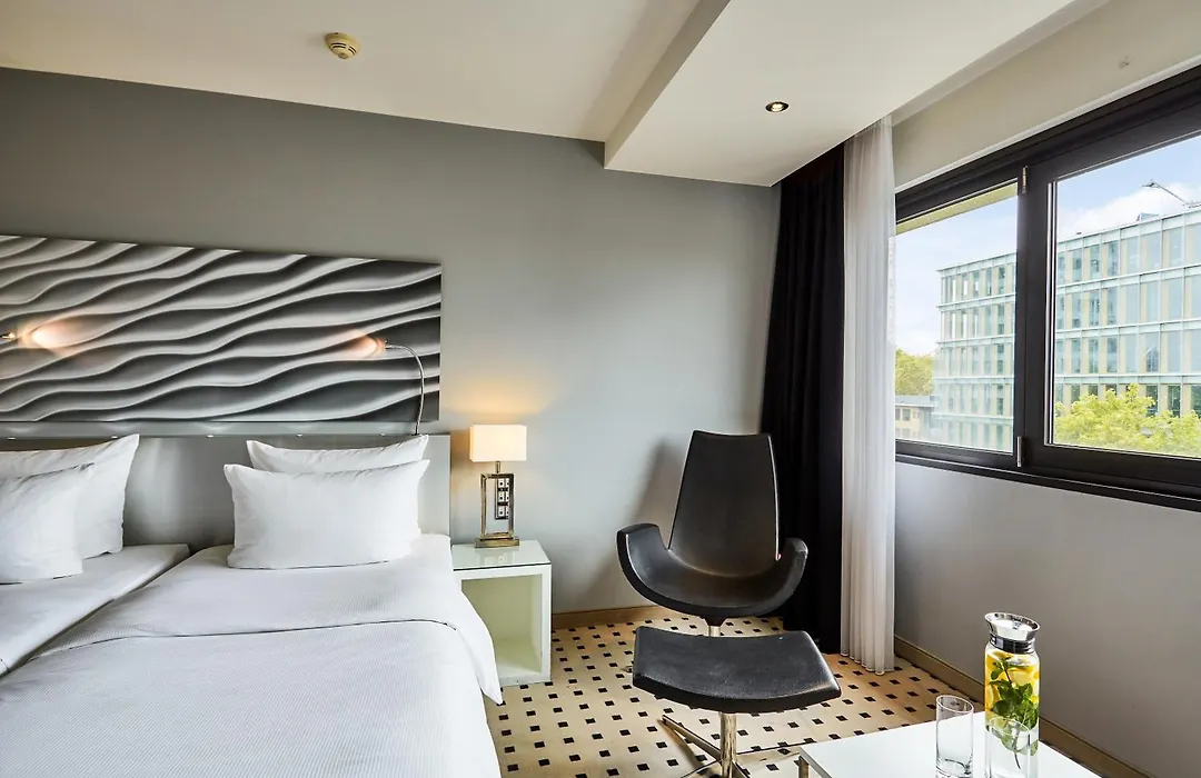 Radisson Blu Conference Hotel, Duesseldorf-1