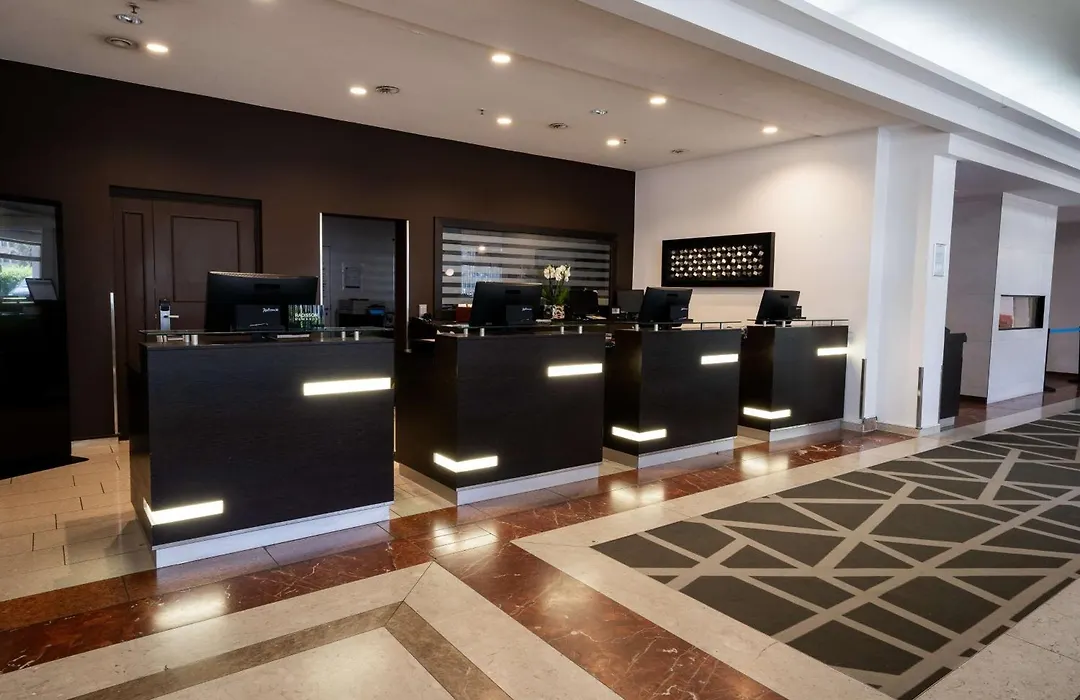 Radisson Blu Conference Hotel, Duesseldorf-1