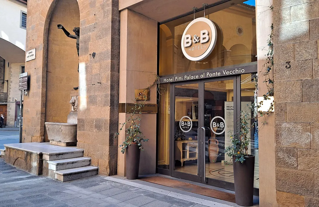 B&B Hotel Firenze Pitti Palace Al Ponte Vecchio-1
