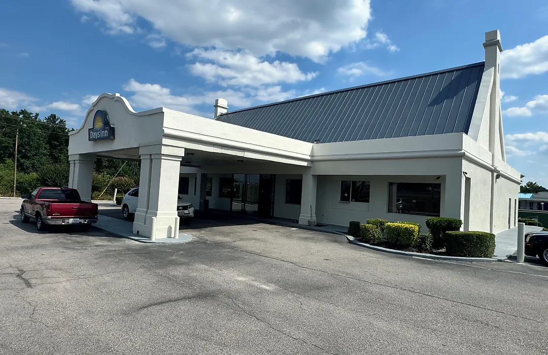 Days Inn By Wyndham Emporia-1