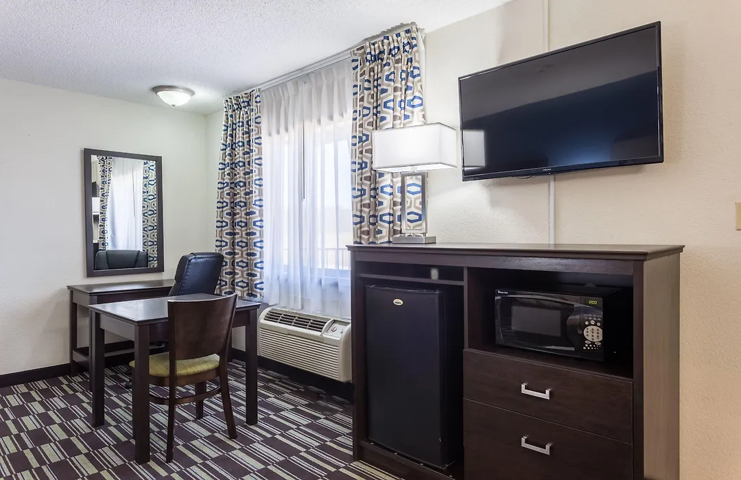 Quality Inn Farmington-1