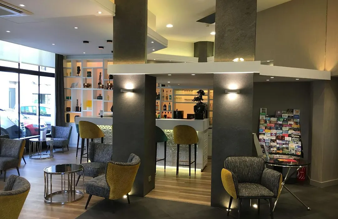 Best Western Plus Hotel Carlton Annecy-1
