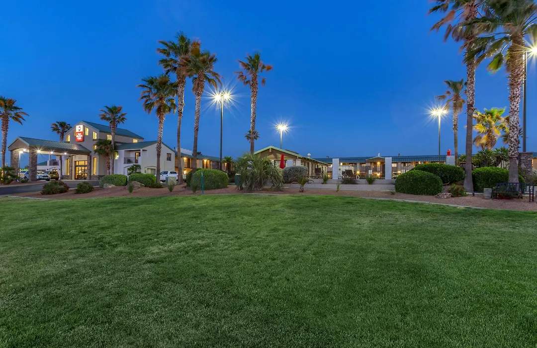 Best Western Plus King'S Inn And Suites-1
