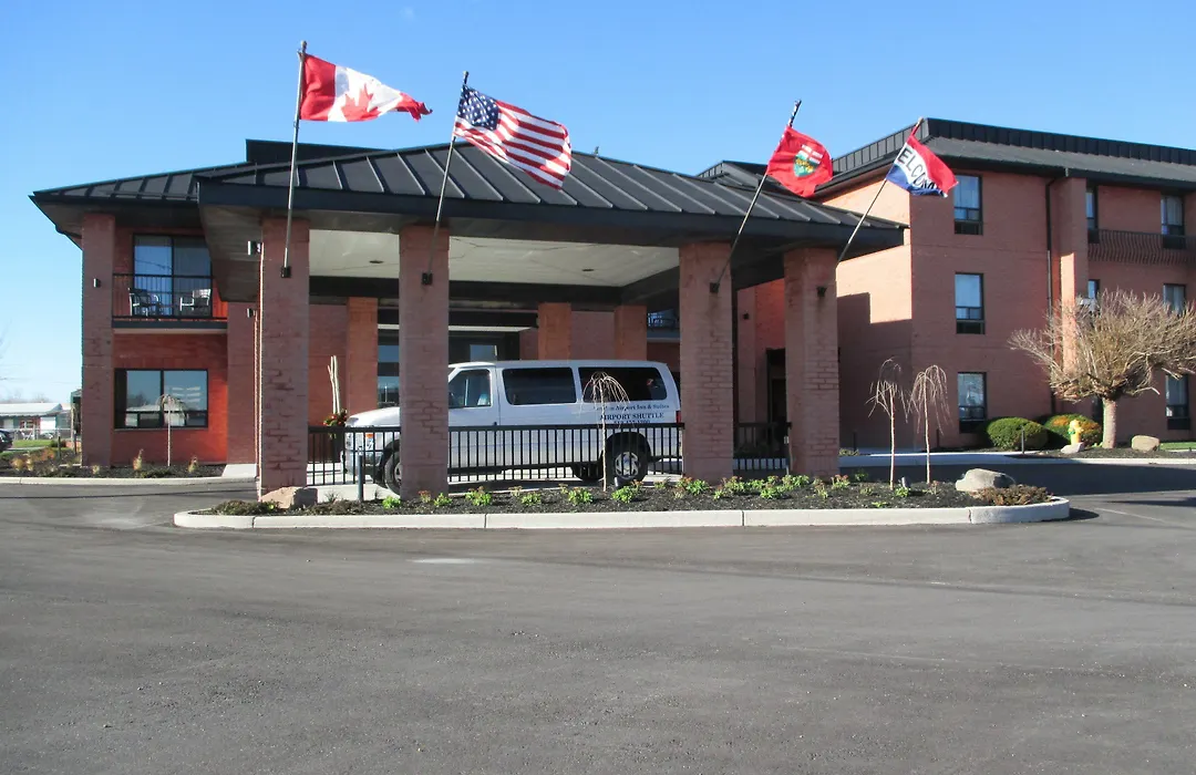 Best Western London Airport Inn & Suites-1