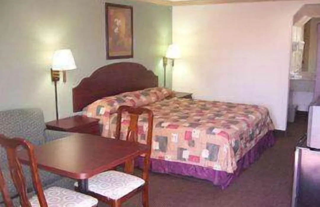 Knights Inn Port Charlotte-1