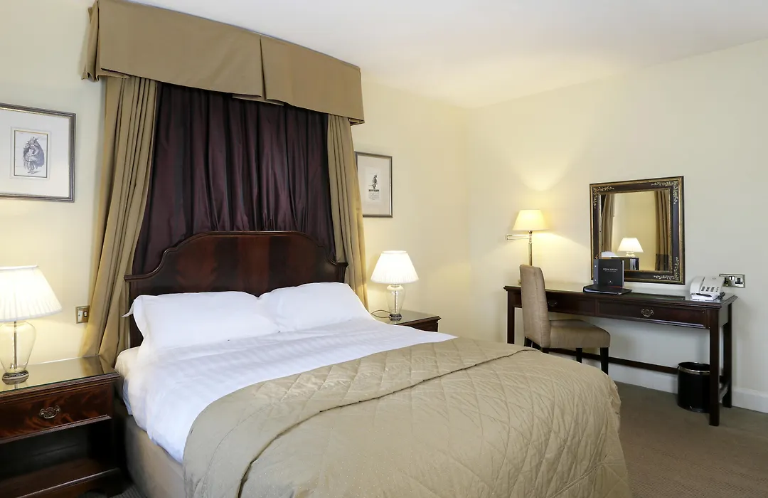 Macdonald Alveston Manor Hotel & Spa-1