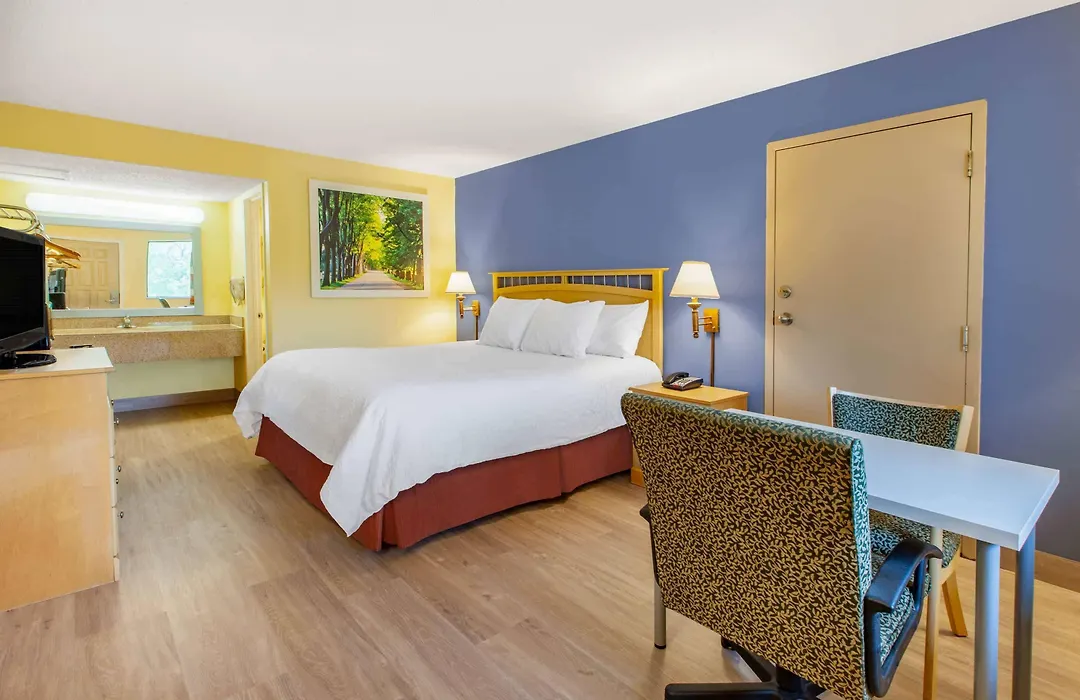 Days Inn By Wyndham Grantville-1