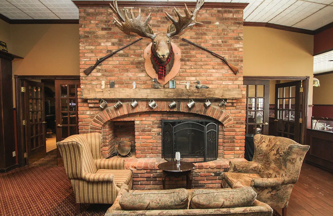 Best Western Parkway Inn & Conference Centre-1