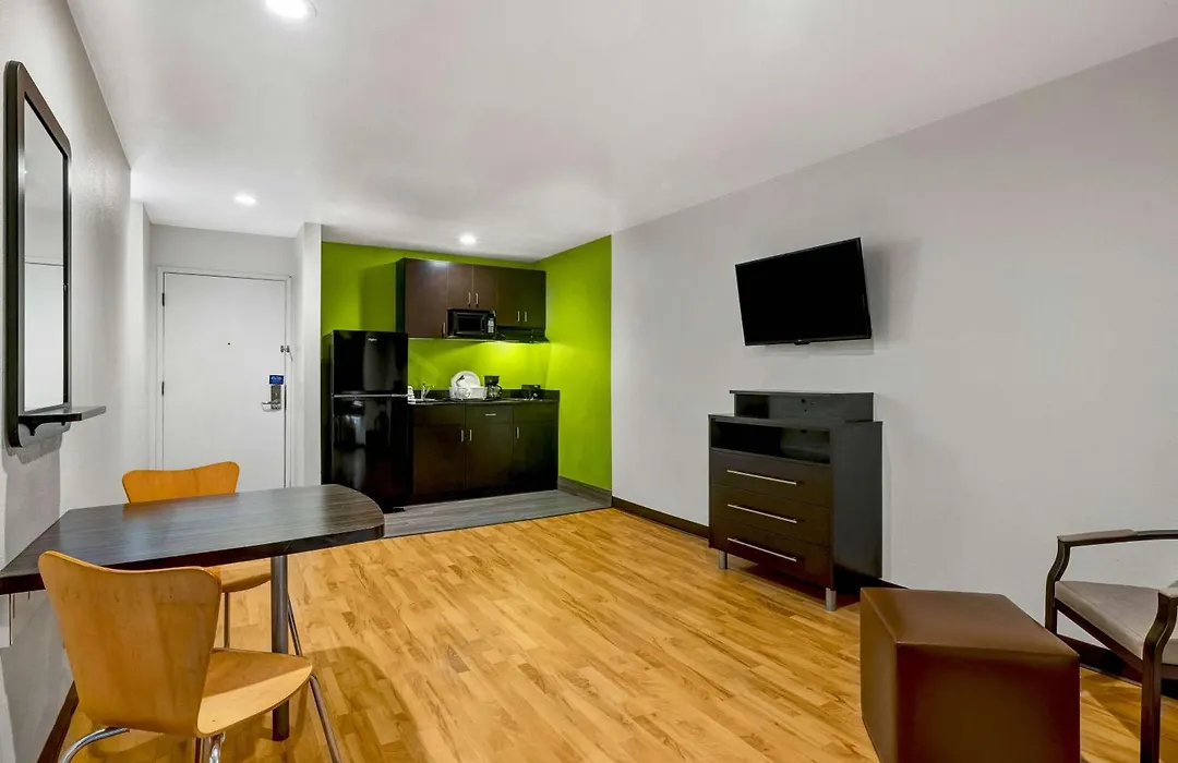 Studio 6-Portland, Or-1