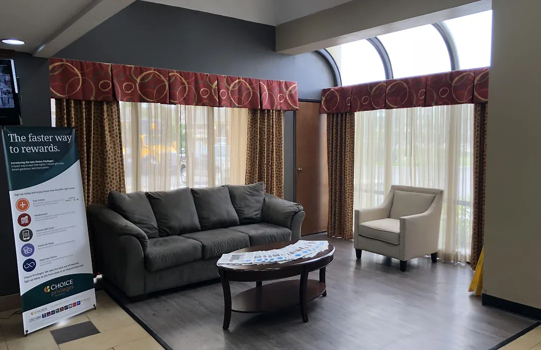 Merriam Park Inn-1