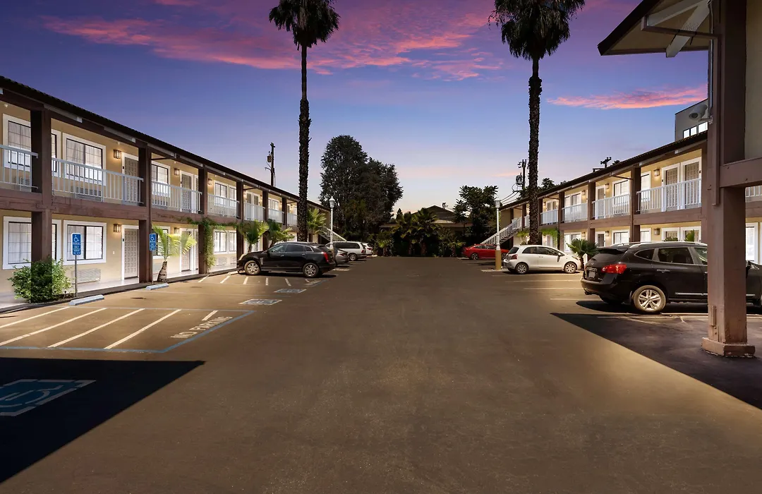 Surestay Plus Hotel By Best Western Mountain View-1