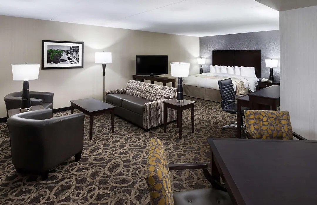 Best Western Ramkota Hotel Aberdeen-1