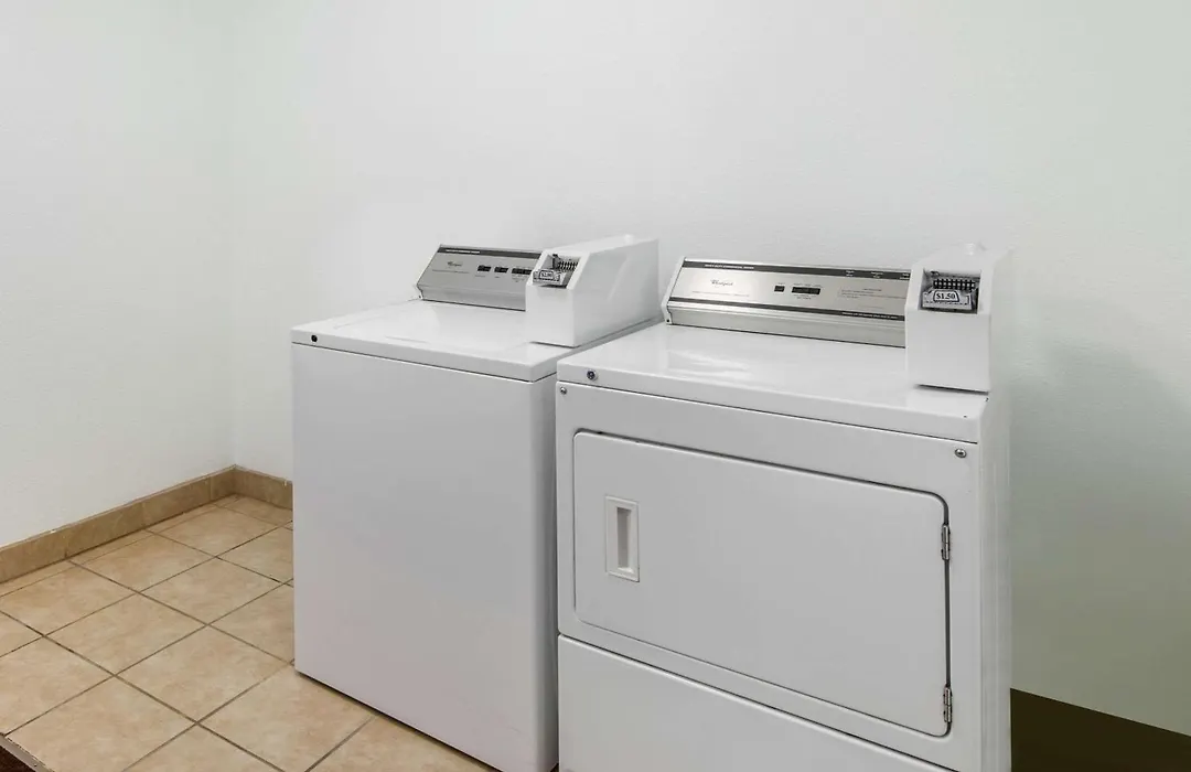 Quality Inn & Suites Albuquerque North Near Balloon Fiesta Park-1