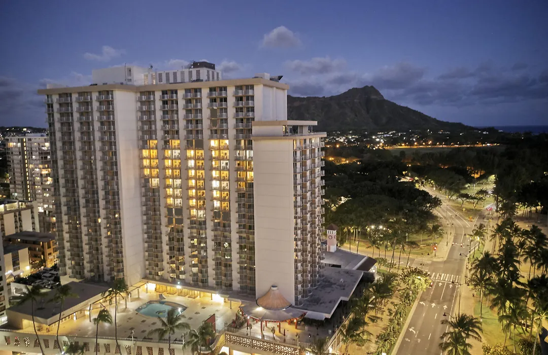 The Twin Fin Hotel-1