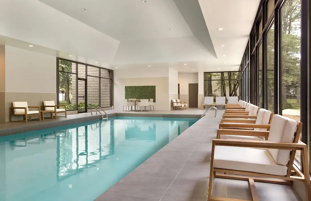 Doubletree By Hilton Hotel Toronto Airport West-1