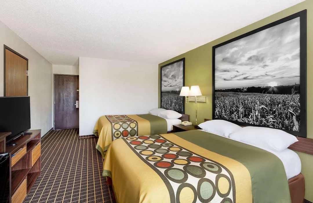 Super 8 By Wyndham Norfolk-1
