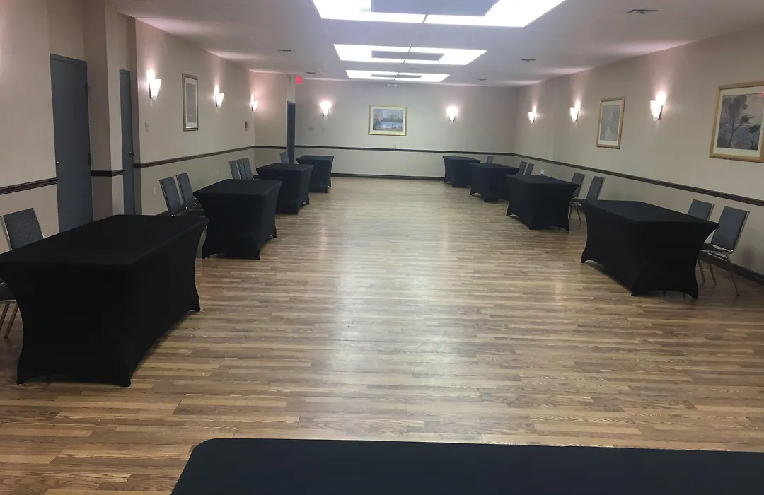 Quality Inn & Suites Windsor - Downtown-1