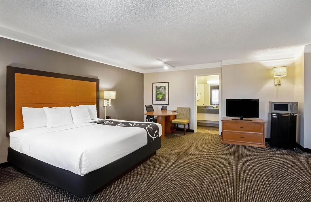 La Quinta Inn By Wyndham Tucson East-1