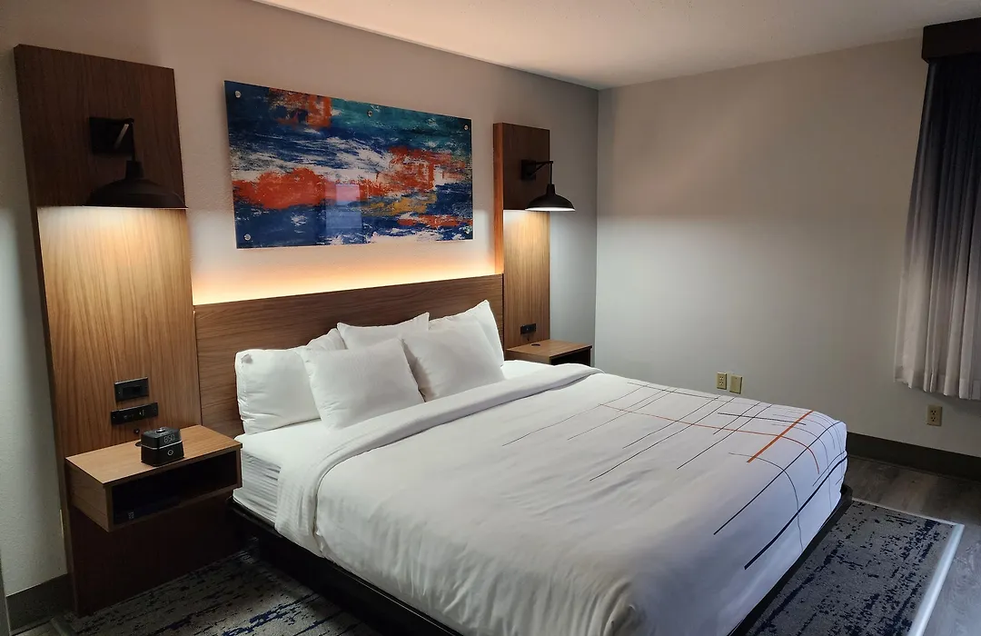 La Quinta Inn By Wyndham Wausau-1