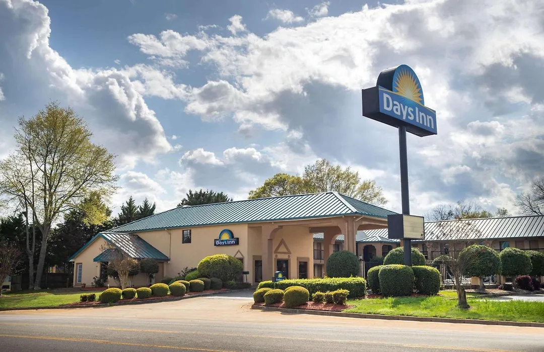 Days Inn By Wyndham Thomaston-1
