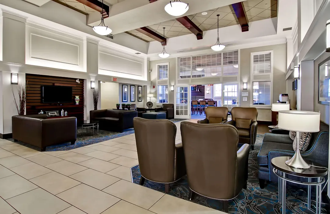 Hampton Inn & Suites By Hilton Calgary-Airport-1