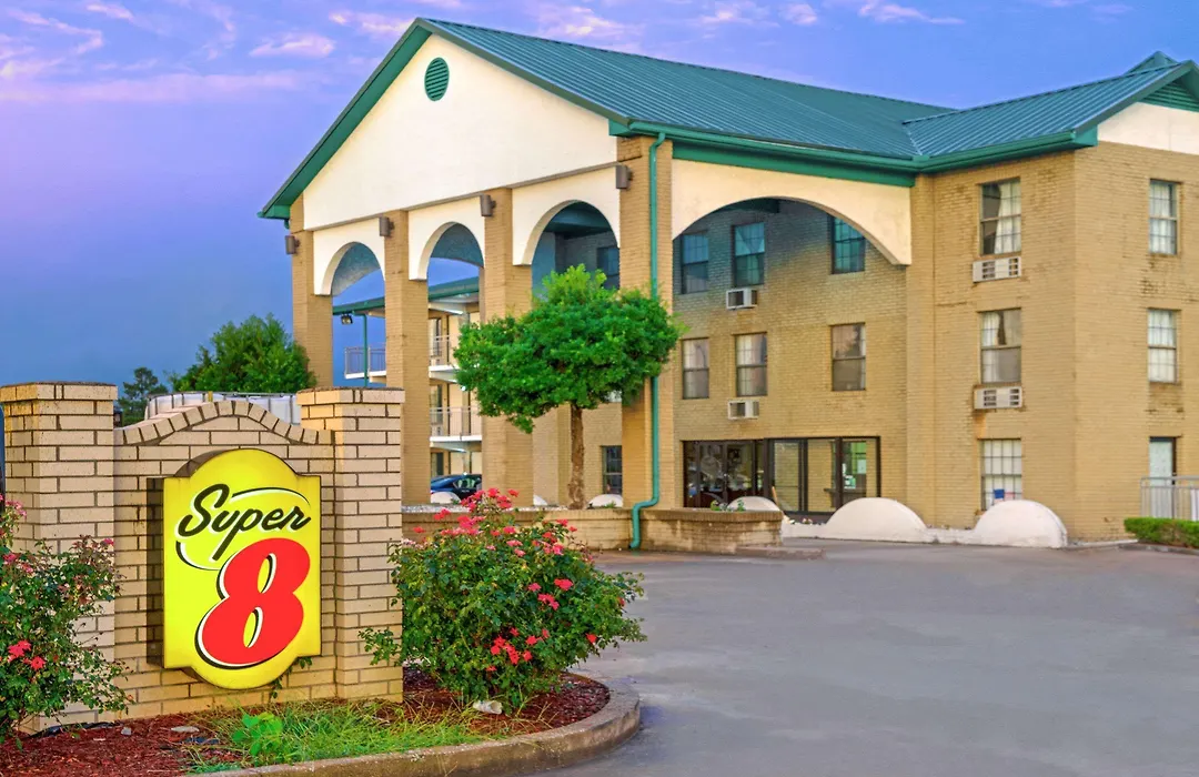 Super 8 By Wyndham Lakeland-1