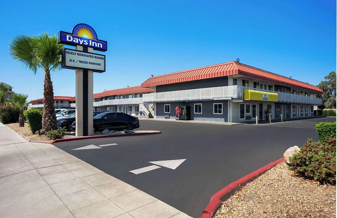 Days Inn By Wyndham Fresno South-1
