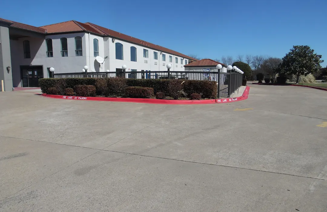 Motel 6-Ennis, Tx-1