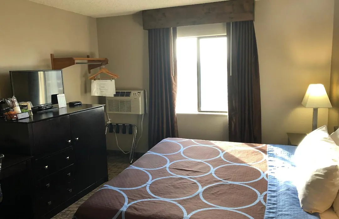 Super 8 By Wyndham Boise-1