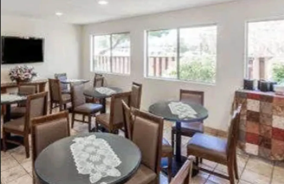 Days Inn By Wyndham San Marcos-1