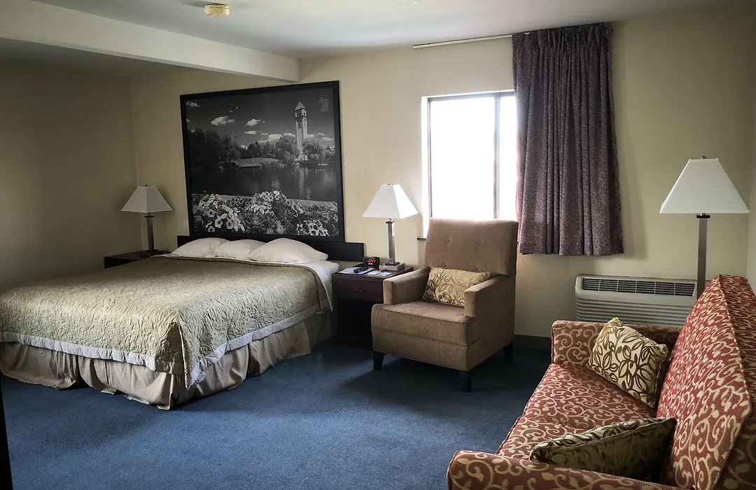 Super 8 By Wyndham Spokane Valley-1