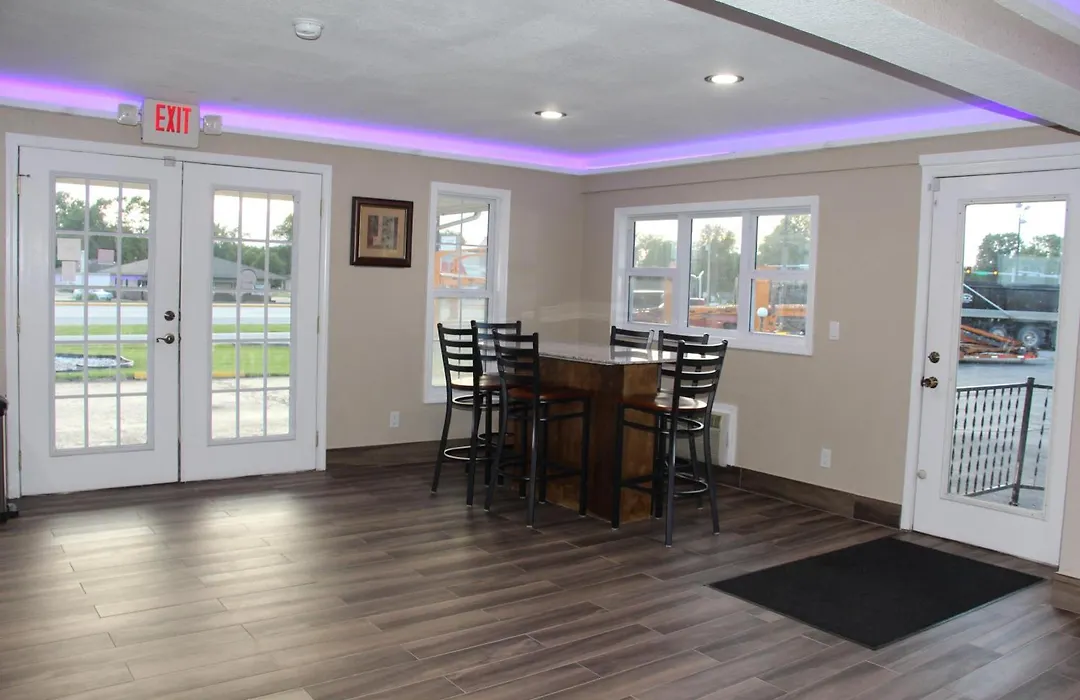 Westbridge Inn & Suites-1