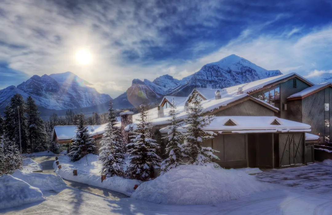 Lake Louise Inn-1