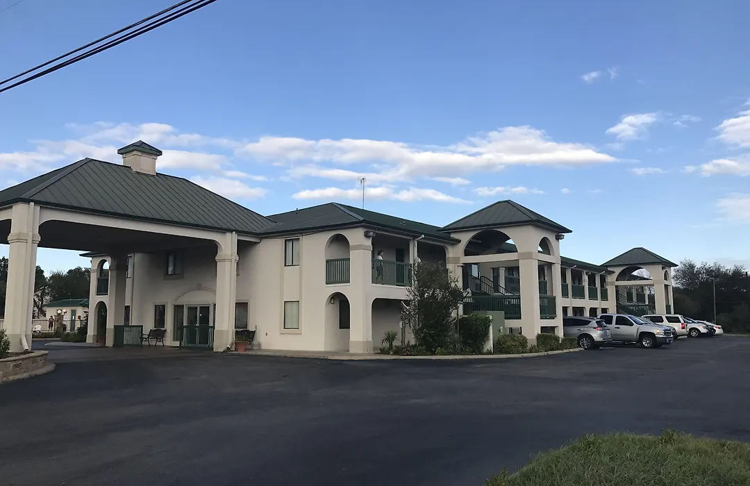 Quality Inn Three Rivers-1