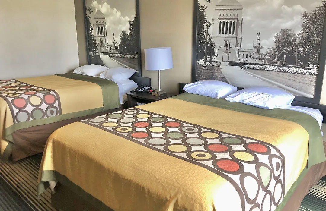 Super 8 By Wyndham Indianapolis South-1