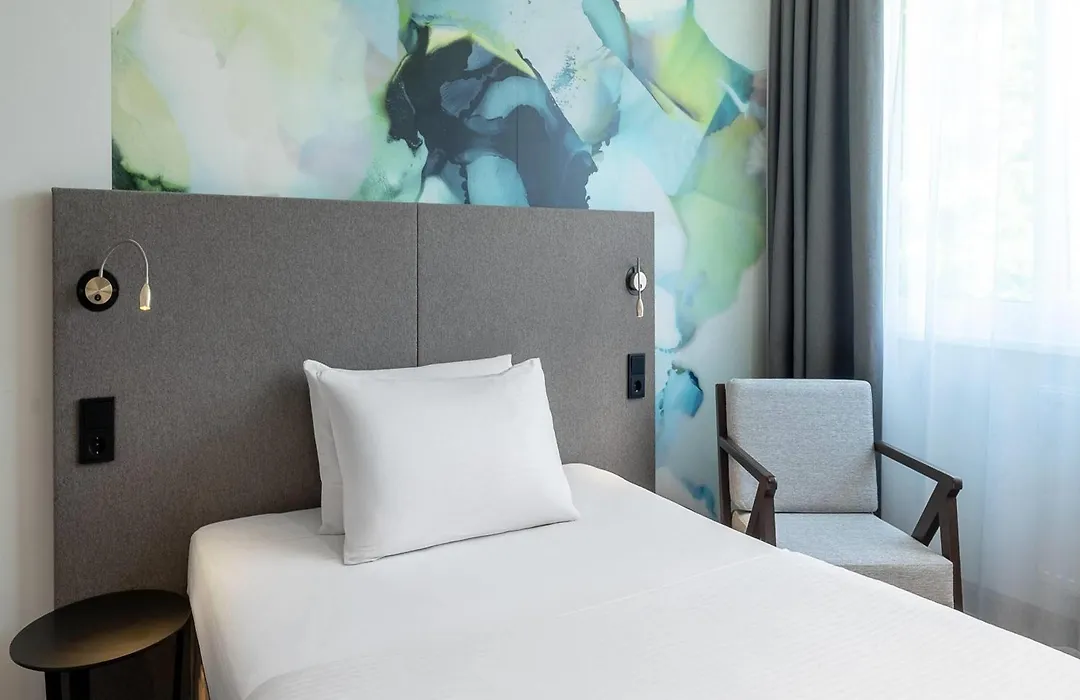 Wyndham Garden Munich Messe-1