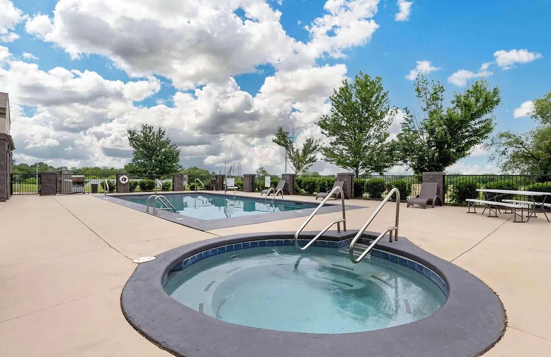 Best Western Locust Grove Inn & Suites-1