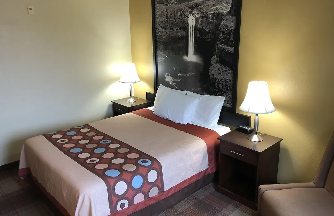 Super 8 By Wyndham Kennewick-1