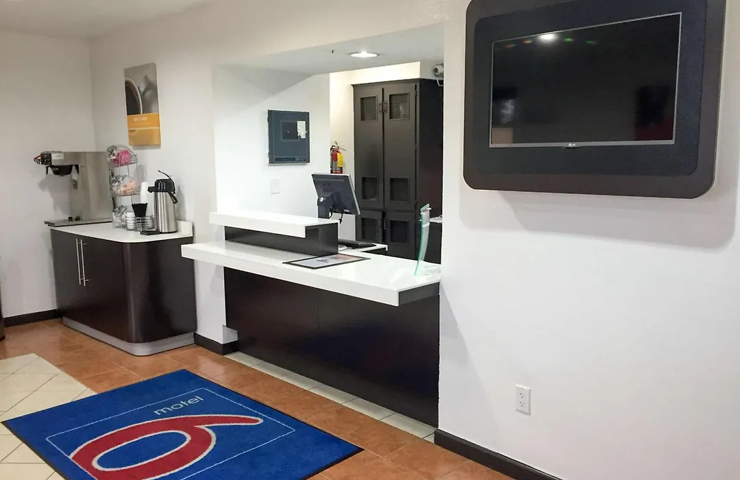 Motel 6: Ultra-Modern Comfort with Robotic Massages-1