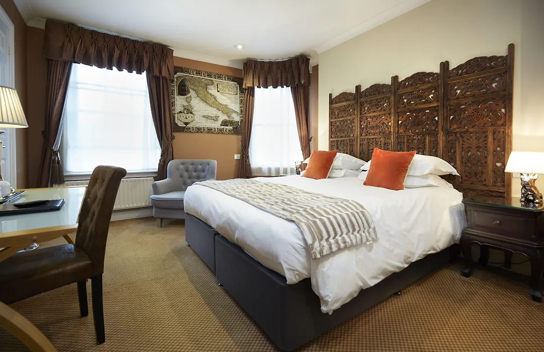 The Royal Adelaide Hotel-1