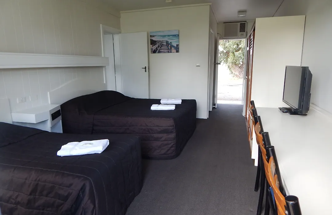 Kingston Lobster Motel-1