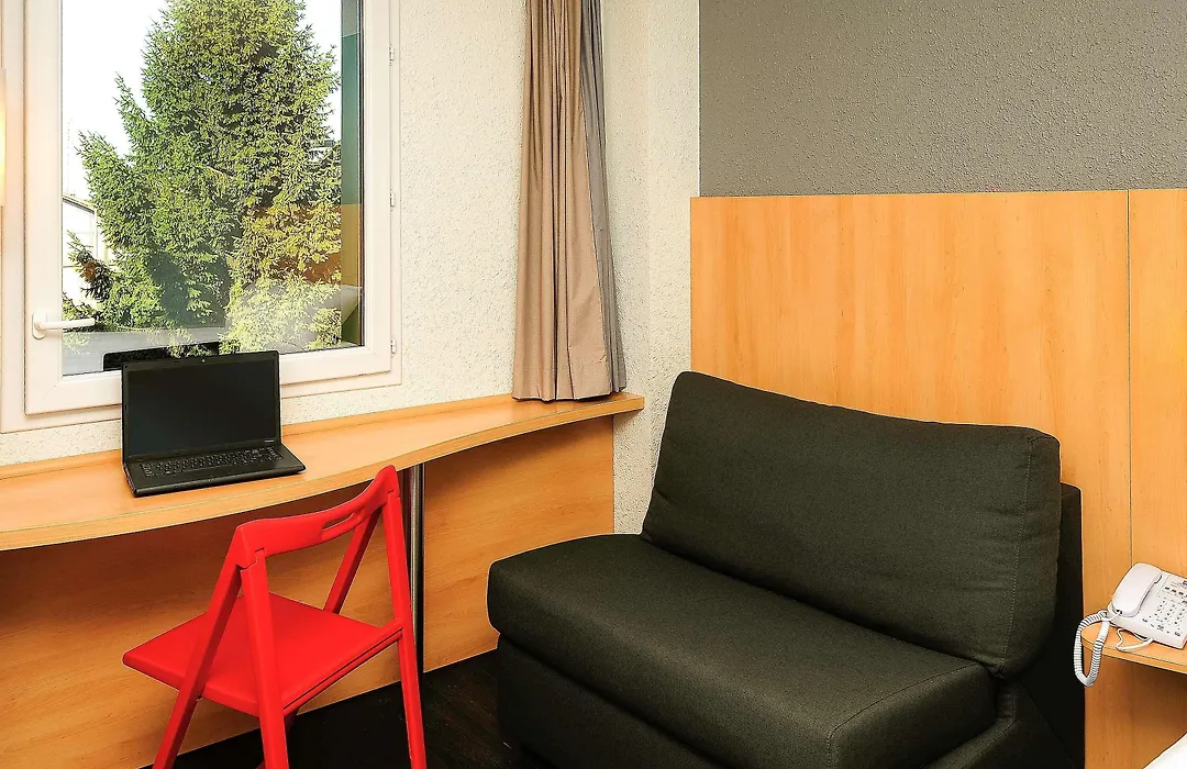 ibis Lyon Est Beynost-1