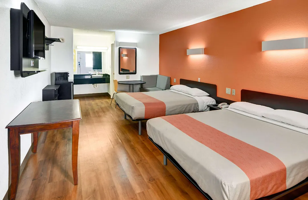 Motel 6-Lindale, Tx-1