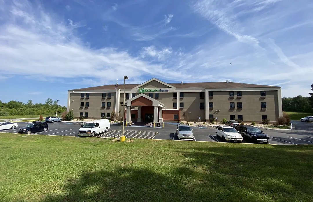 Holiday Inn Express Metropolis By Ihg-1