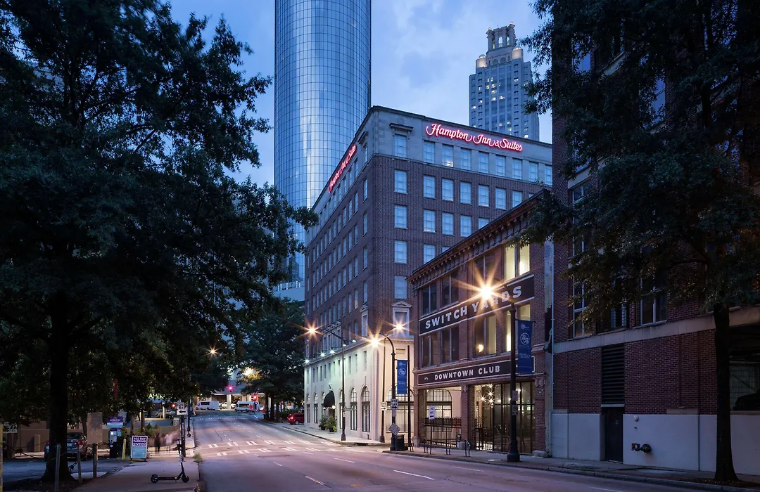 Hampton Inn & Suites Atlanta-Downtown-1