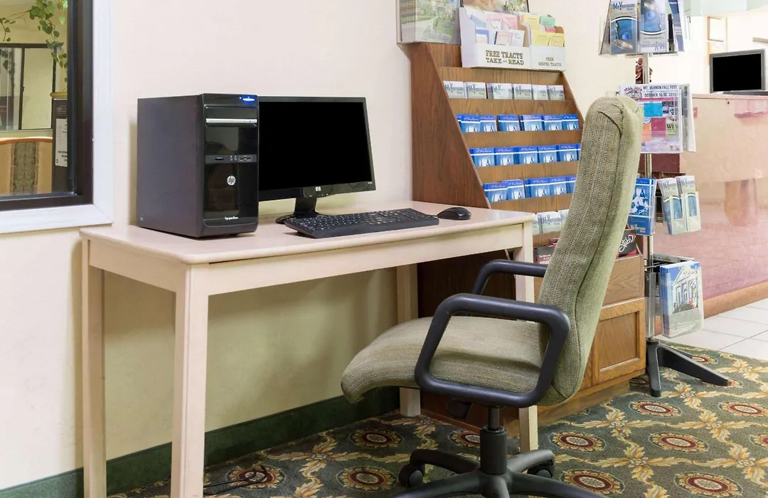 Days Inn By Wyndham Mount Vernon-1
