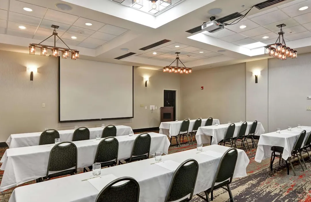 Doubletree By Hilton Hattiesburg, Ms-1