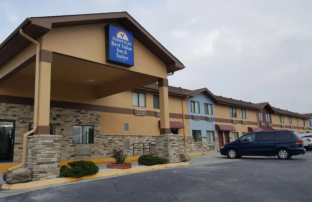 Americas Best Value Inn & Suites Harrisonville-1